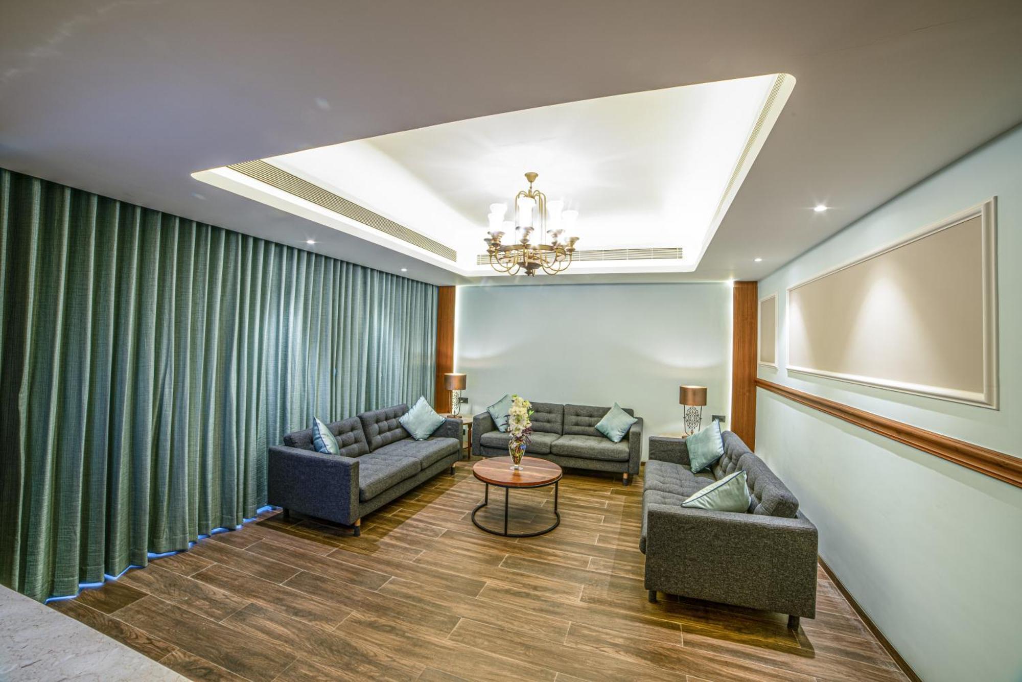 Gift City Club, A Member Of Radisson Individuals Γκαντχιναγκάρ Εξωτερικό φωτογραφία