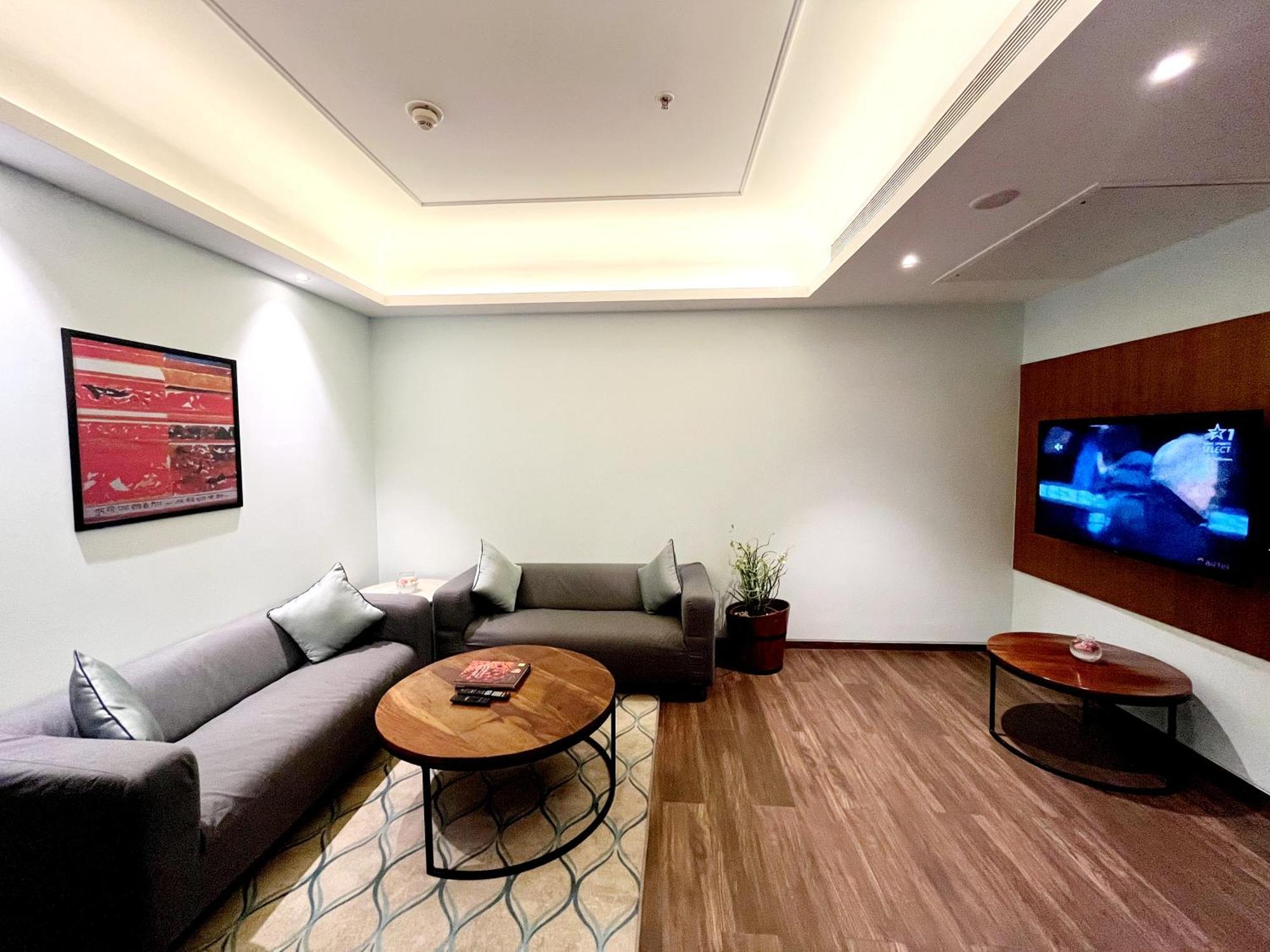 Gift City Club, A Member Of Radisson Individuals Γκαντχιναγκάρ Εξωτερικό φωτογραφία
