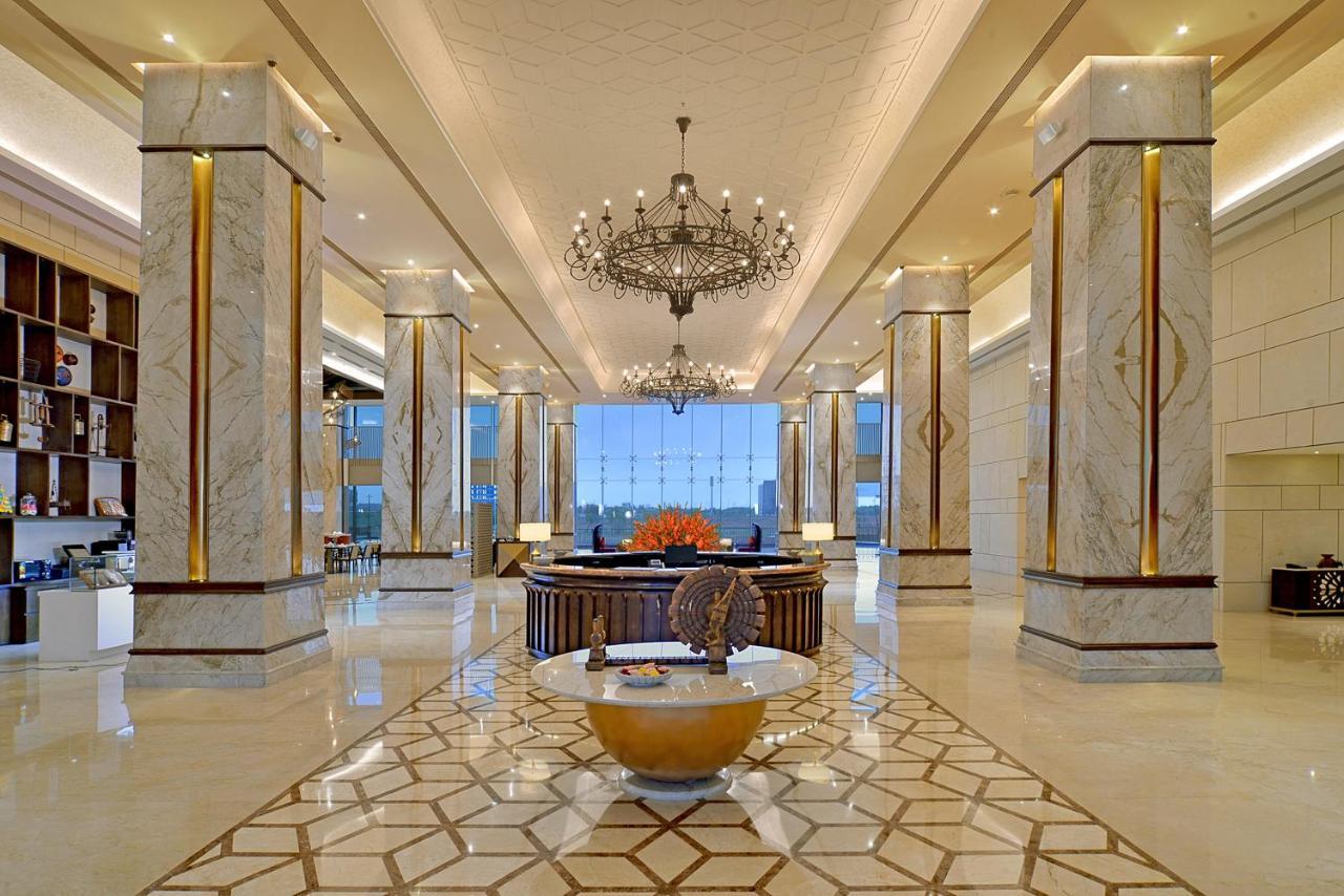 Gift City Club, A Member Of Radisson Individuals Γκαντχιναγκάρ Εξωτερικό φωτογραφία